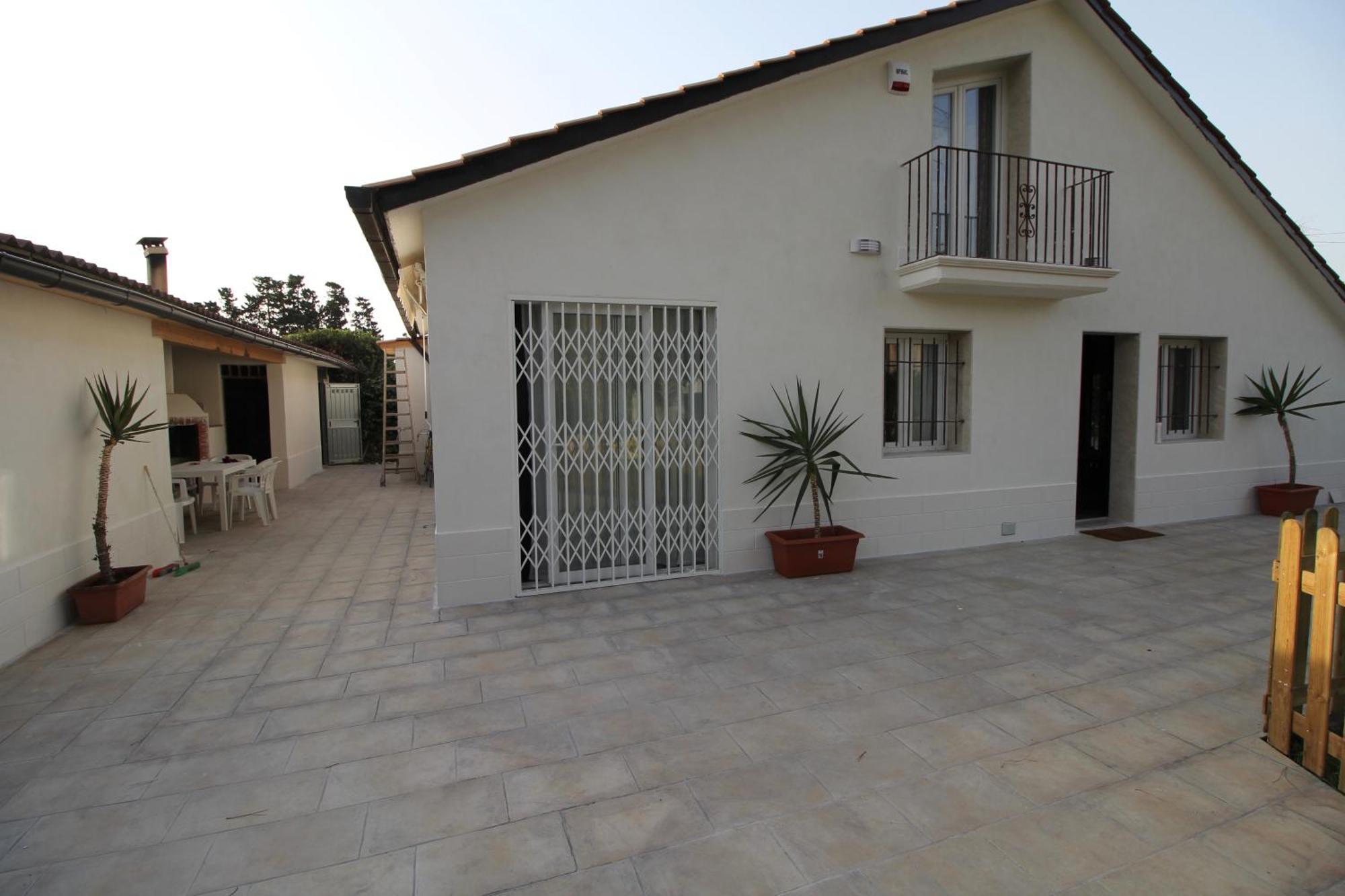 אגנונה באגני Katana Suites Beach מראה חיצוני תמונה